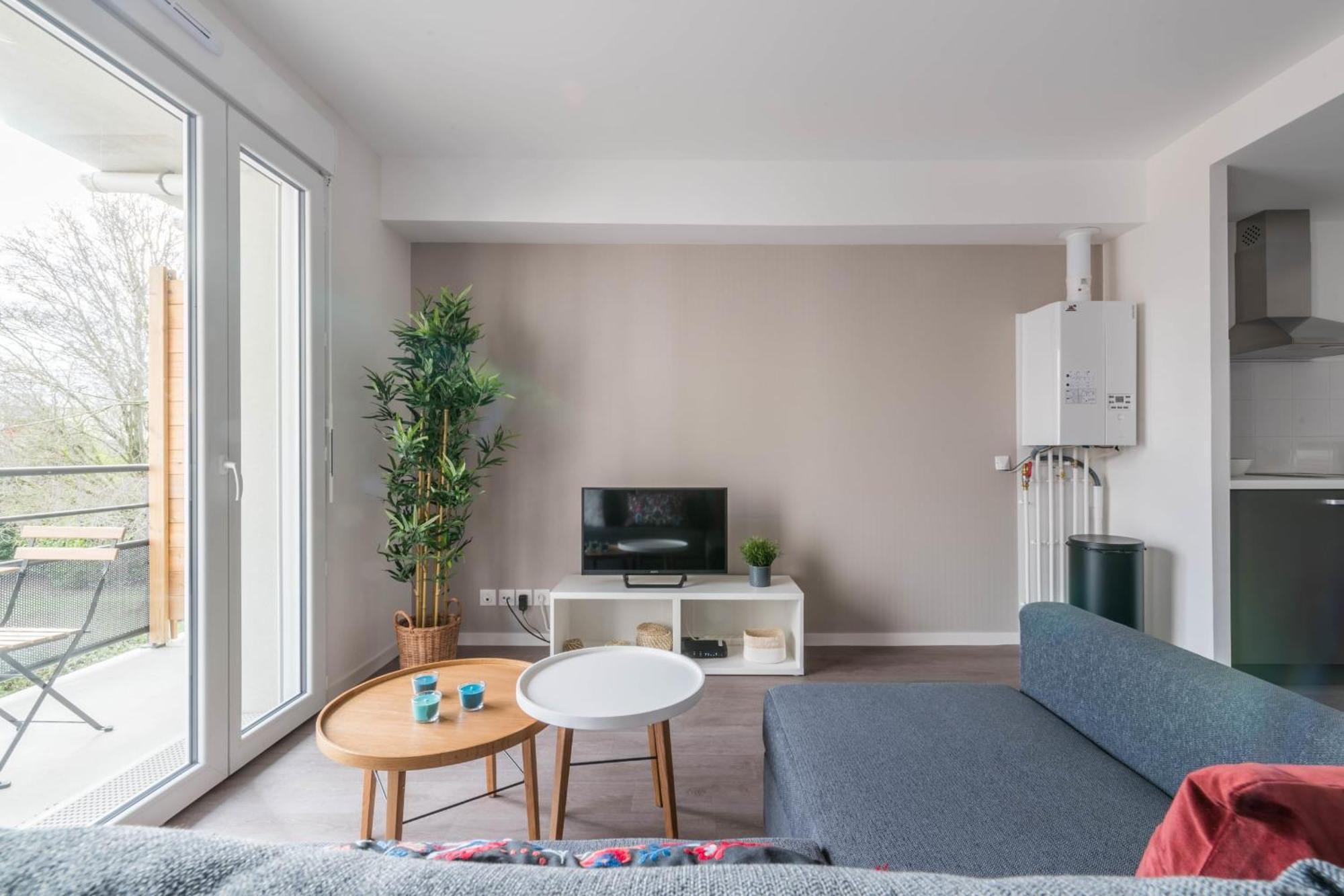 Theo - T2 Proche Gare Apartment Le Mans Exterior photo