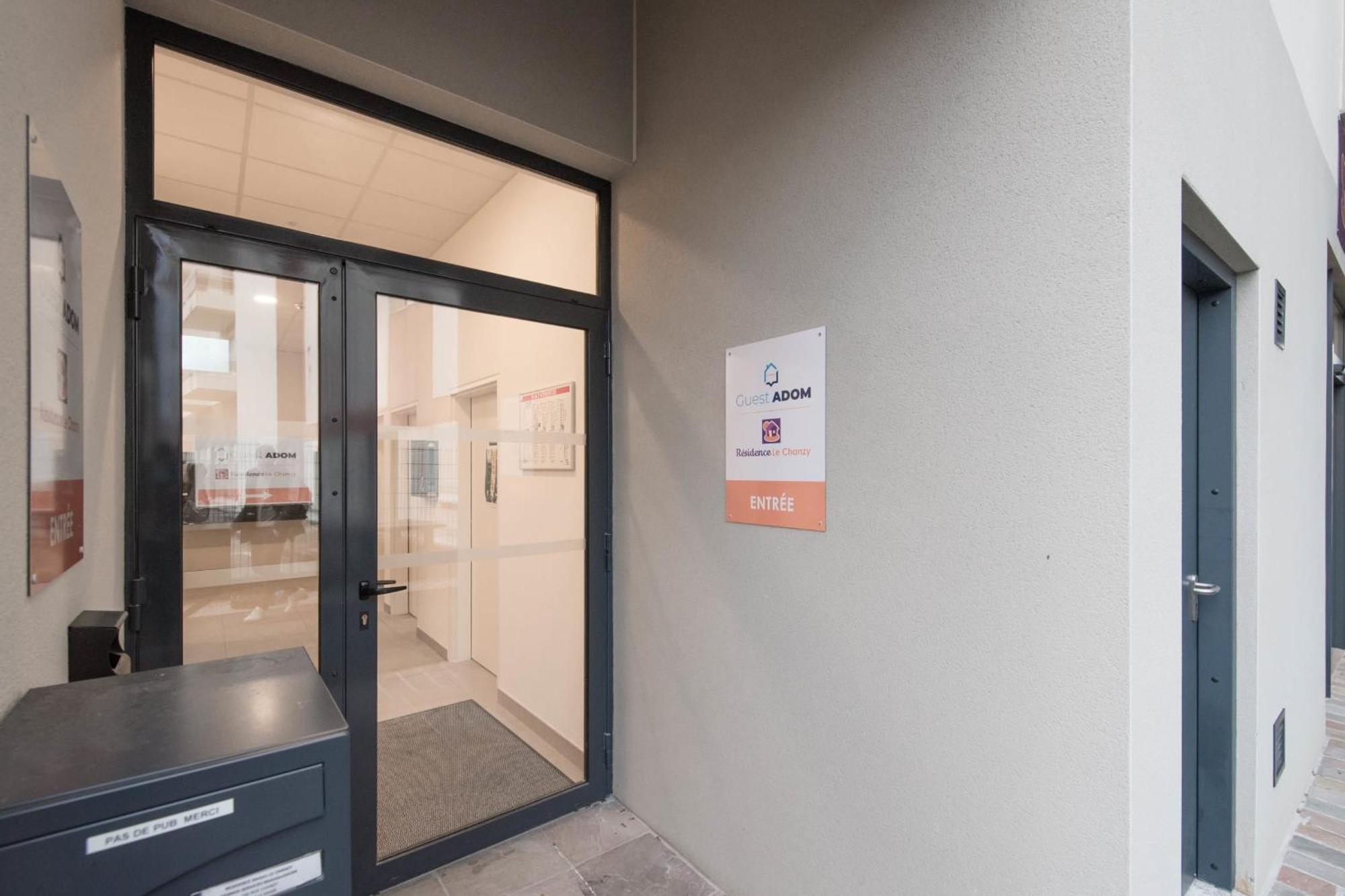 Theo - T2 Proche Gare Apartment Le Mans Exterior photo